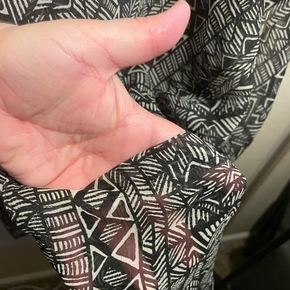 Arizona jeans medium-large lightweight, cover-up, swimming/dress shaw - Picture 4 of 6